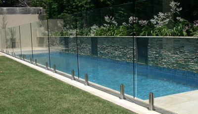 泳池護(hù)欄圖 泳(yǒng)池護欄圖
