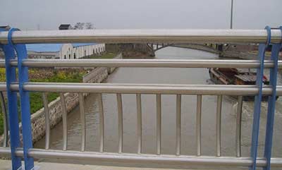 橋梁護欄 橋梁護欄