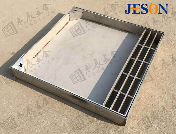 白鋼隱形（xíng）井蓋02