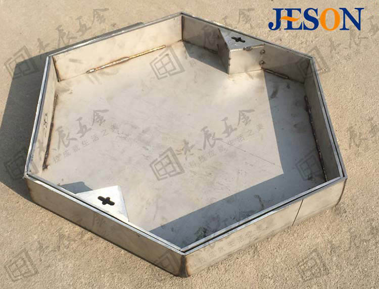 不鏽鋼裝飾井蓋02