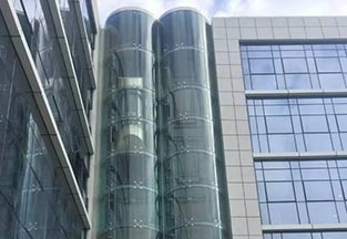 福建廈門駁接爪工程案例：圓形觀光電梯（tī）