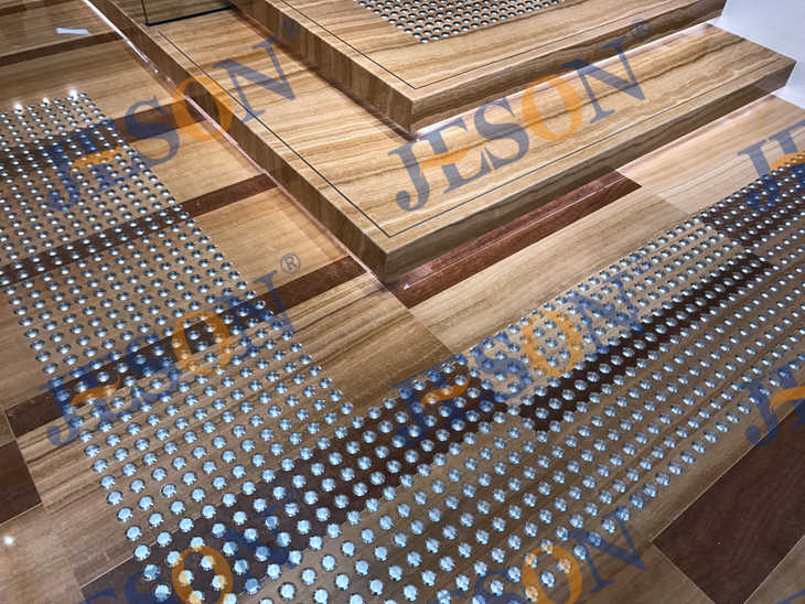 不鏽鋼盲道釘案（àn）例（lì）：LV專（zhuān）賣（mài）店