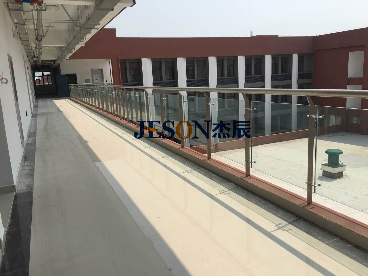 精东天美麻豆果冻传媒mv護欄，為校園安全護航。